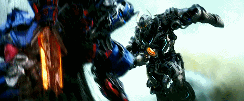 错过《变形金刚》的人难以置信的事:太空飞船在赛博坦星的边缘被击中