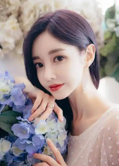 韩国最美模特孙允珠,性感时尚,风情万种_肌肤_美女_人气