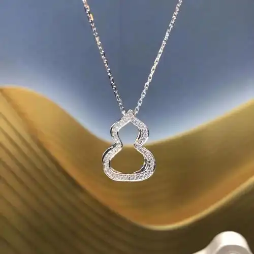 老凤祥主打系列钻石葫芦项链