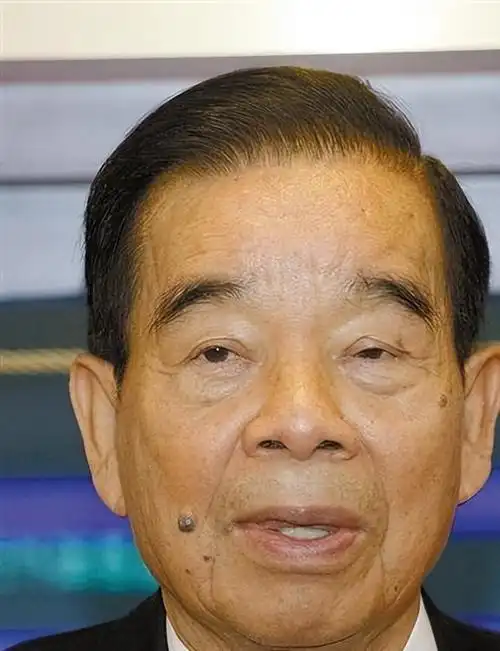 许家印河南农村子弟变首富私养歌舞团65岁变首负入狱