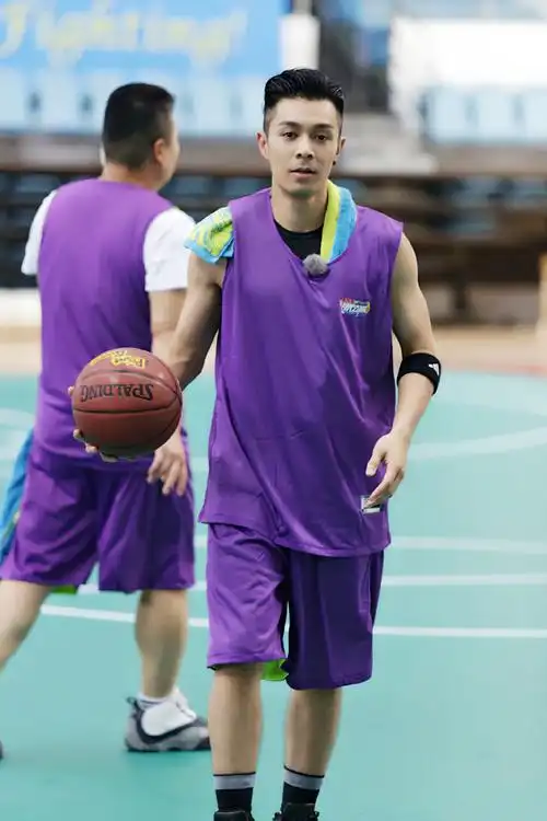 周柏豪打篮球运动帅气图片211