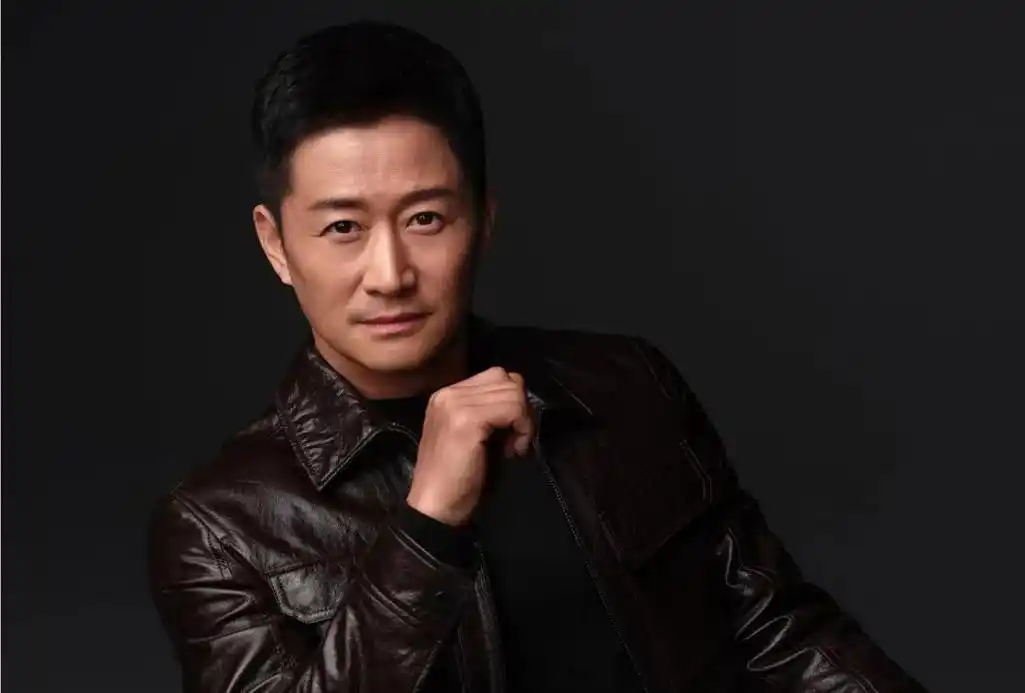 大清灭亡后皇室中格格都嫁给了谁?有好几位大明星,都是皇室后裔