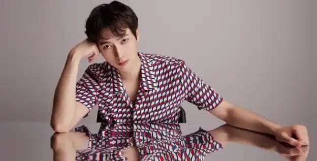 韩承羽和应昊茗好像韩承羽身高