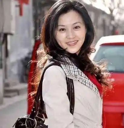 "反派专业户"计春华私下却是温柔好男人,老婆是还珠格格大美人