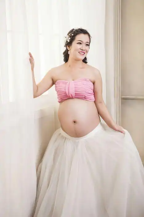 也晒一下我的大肚照,希望我的宝宝足月来到我的身边.
