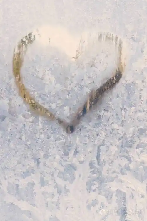 冰窗冰冻模式下的寒冷冬天的心