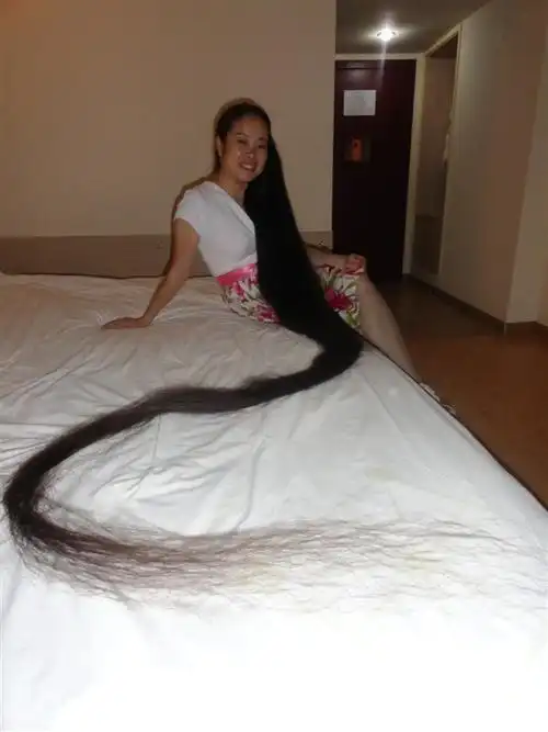 徐慧琴的3米超长发 - [中国长发网]