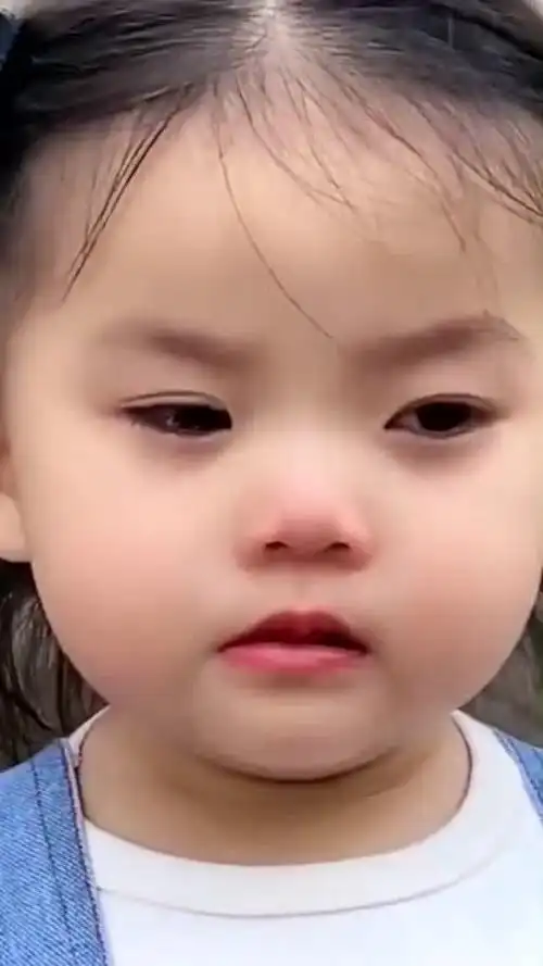 萌娃哭泣殿堂级的艺术表演终究是自己扛下所有