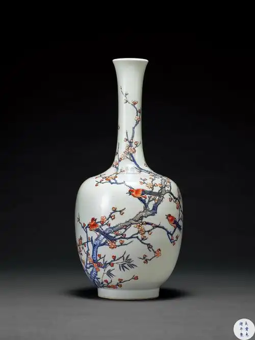 清光绪 珐琅彩喜鹊登梅瓶