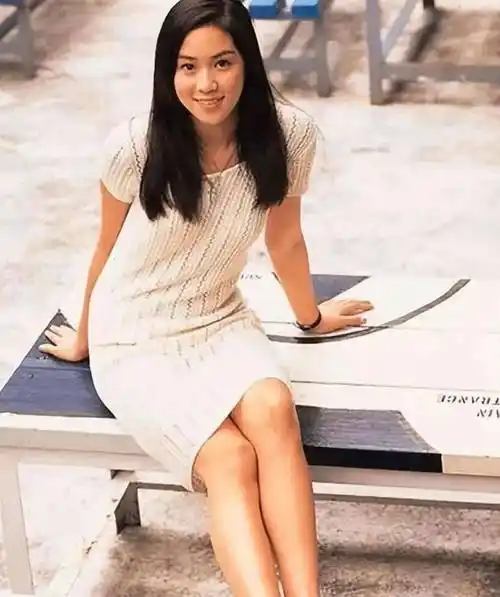 "豪门阔太"徐子淇:亲妈布局20年,终将她成功嫁入千亿豪门,生子获奖10