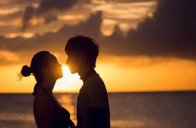 这是我听过最好的回答|婚姻|情人|离婚|恋爱|爱情_网易订阅