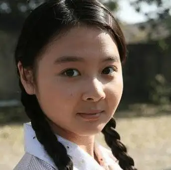 小童星回来了,14岁时曾和释小龙传过绯闻,美到观众不让整容_杨晓丽