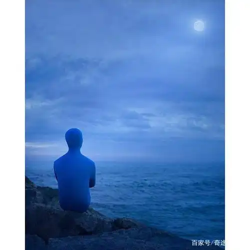 超现实主义摄影,探索一个人内心孤独的世界