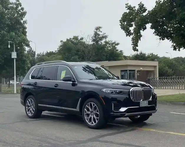 2020新款宝马x7尖端越野 旗舰车型颜色可选