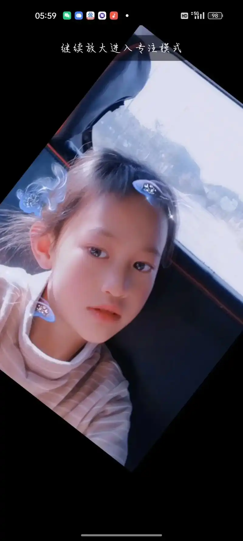 我的女儿马不停蹄的长大了,而我也悄悄的在变老,生日之际妈妈愿 - 抖