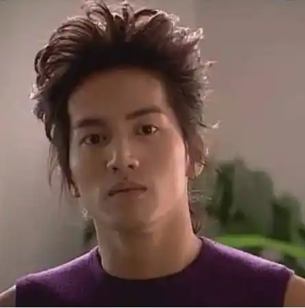 当年的言承旭,颜值没有任何问题,无论是服装还是发型,都有一种浓浓的