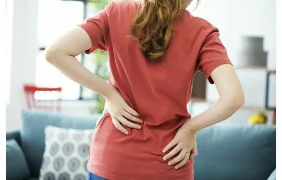 甜瓜子白酒腰痛腿麻溜走了坐骨痛腰肌劳损也说拜拜