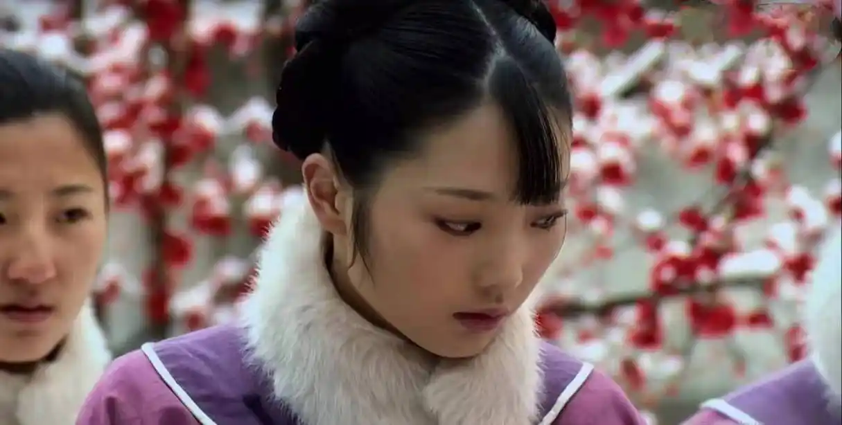 《甄嬛传》余答应:赞美和夸奖,有时候是铺满鲜花的陷阱