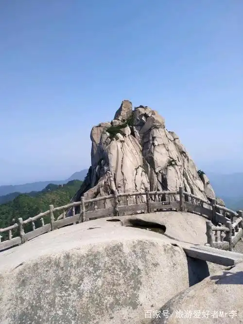 天柱山奇山秀水风光