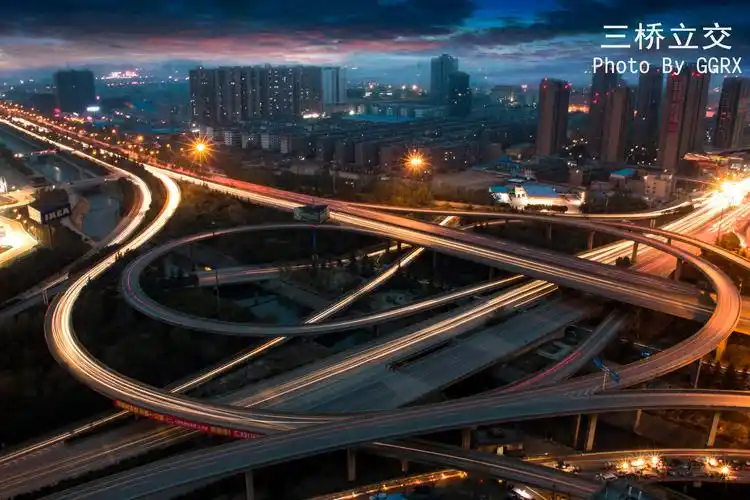 三桥立交