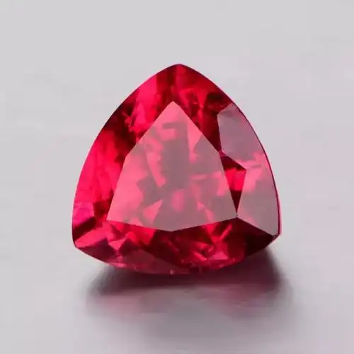 水晶石榴石的功效与作用点(彩色宝石图鉴,让你一次认全整个宝石圈(一)