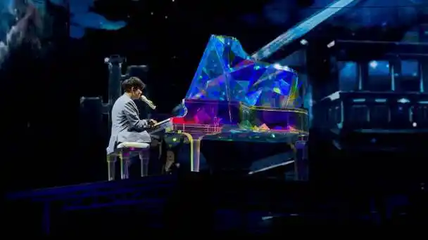 jj20南昌演唱会day2  钢琴弹唱限定歌曲《原来》  @林俊杰: "哇,我