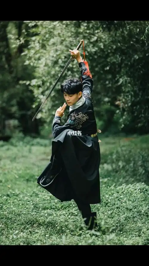 汉服古风怎么耍剑最帅?