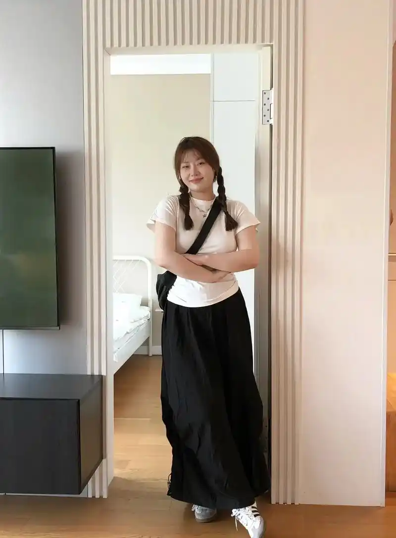 150斤大码女孩的穿搭日常.之随便发发版#微胖穿搭 #肉肉女 - 抖音