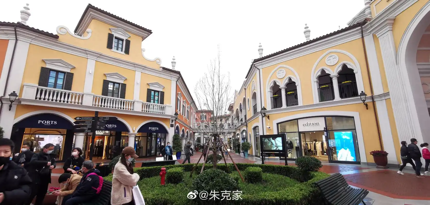 上海佛罗伦萨小镇浓缩了意大利经典建筑的形式语言,如果忽略消费