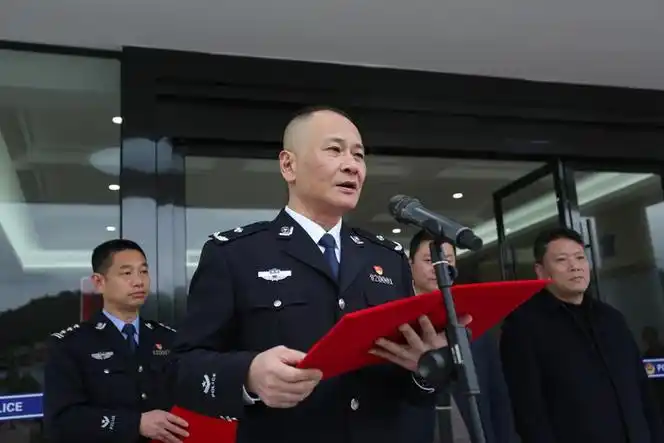 宁德市公安局党委委员,福安市常委,政法委书记,公安局局长蔡立新出席