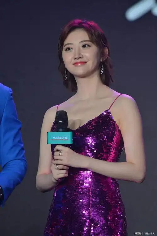 短发|张继科|张继科被曝用景甜私密照抵债_网易订阅