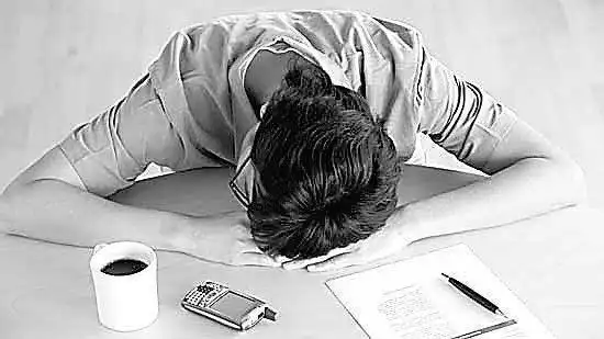 浑身酸痛乏力感觉没睡醒一样这是怎么回事听听医生的分析