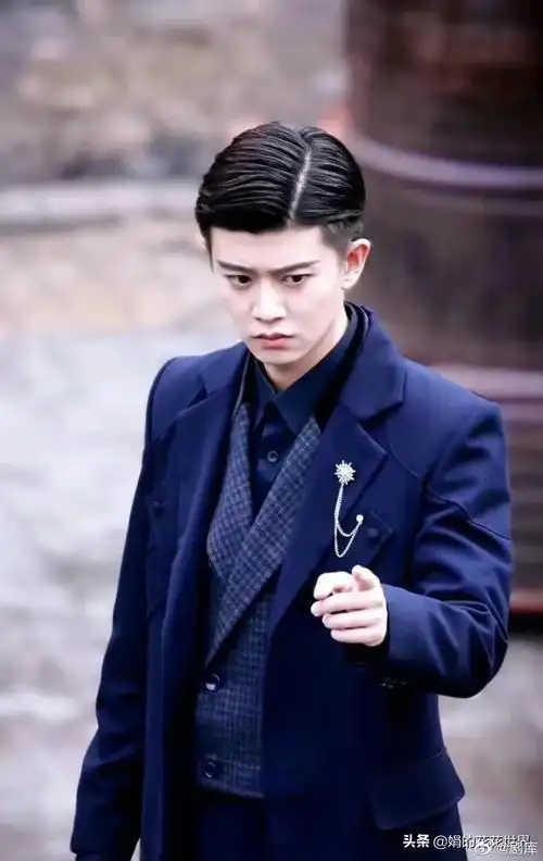 任嘉伦请君杀青话题阅读量破3亿