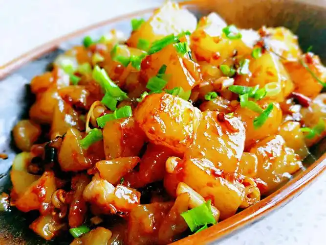 炒凉粉 本吃货语录:好吃你就多吃点,不好吃也要多少吃点.