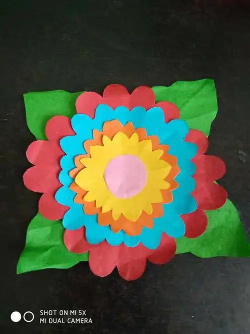 东尖塔小学二年级手工作品展示