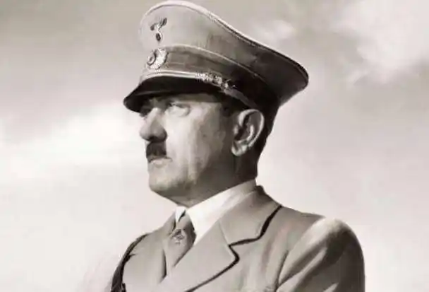 希特勒其实有着长远的打算_蒋介石_张学良_德军