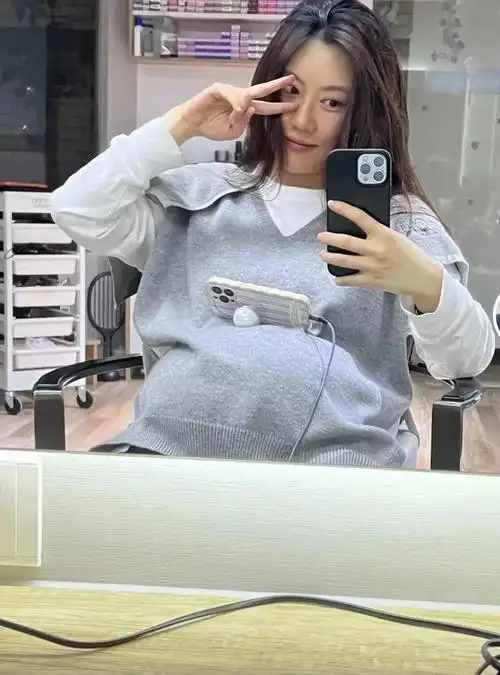 宋丹丹儿媳自己出门洗头,脸部皮肤状态超好,网友喊话巴图人呢?