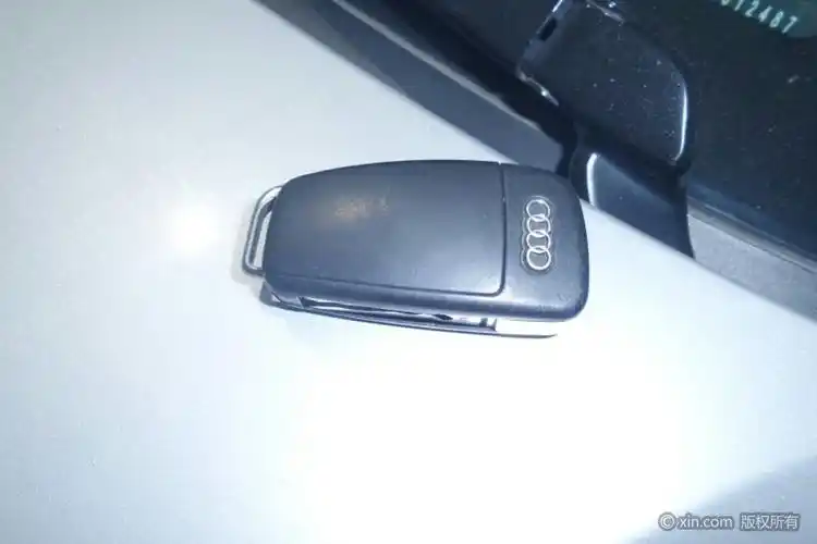 奥迪a4钥匙