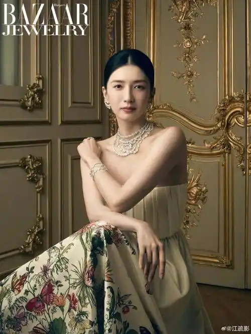 江疏影曾主演《致我们终将逝去的青春》一夜走红,她后来在《好先生》