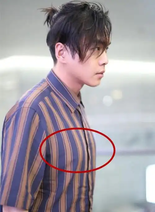 张若昀长发现身胸肌太大变油腻大叔网友像个猥琐男