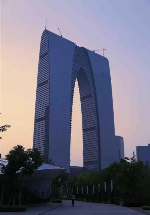 苏州地标性建筑~大秋裤~东方之门