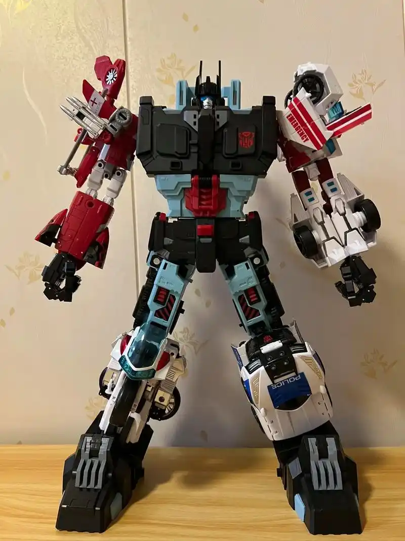 一枪打爆混天豹的组合金刚   #变形金刚玩具 #守护神#g1 - 抖音