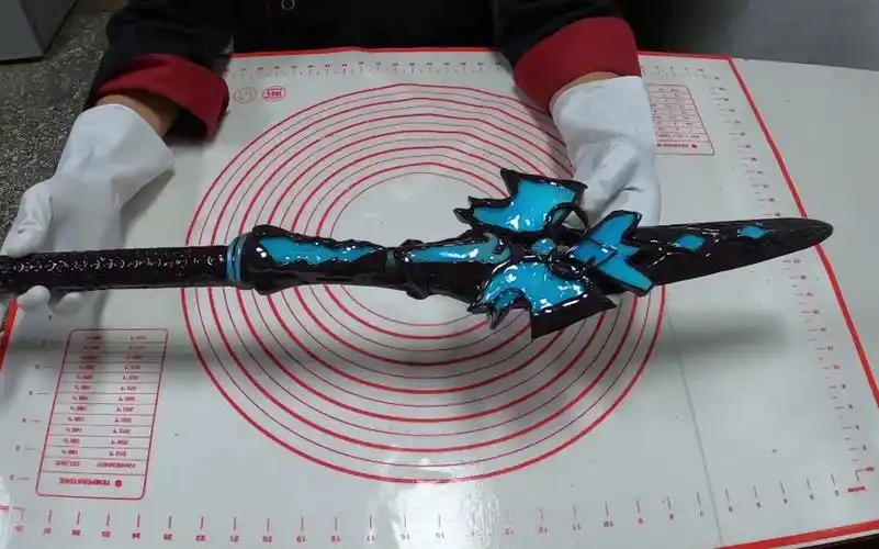 斗罗大陆这蓝银霸王枪我记得我做的时很直的呀怎么做完就歪了呢