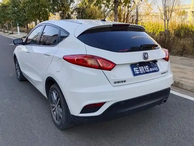 长安 逸动xt  2016款 1.6l 自动汽车之家定制版 国iv图片