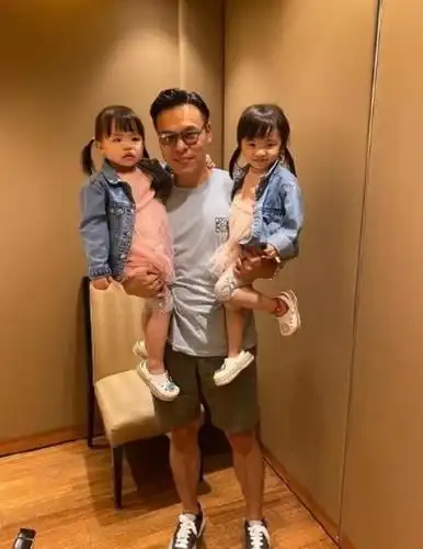 熊黛林老公是谁(熊黛林老公一身肌肉扛两娃)