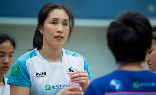 当时一直关注中国女排的话,一定不会忘记她在赛场上的形象和表现,孙玥