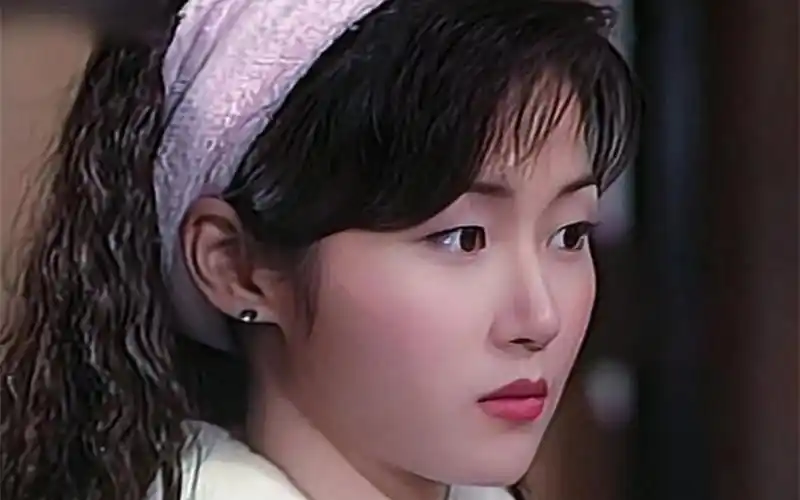 万绮雯,长腿美女!演技也很棒!