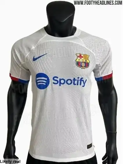 每体:出战美国行与阿森纳友谊赛,巴萨将穿新赛季白色客场球衣