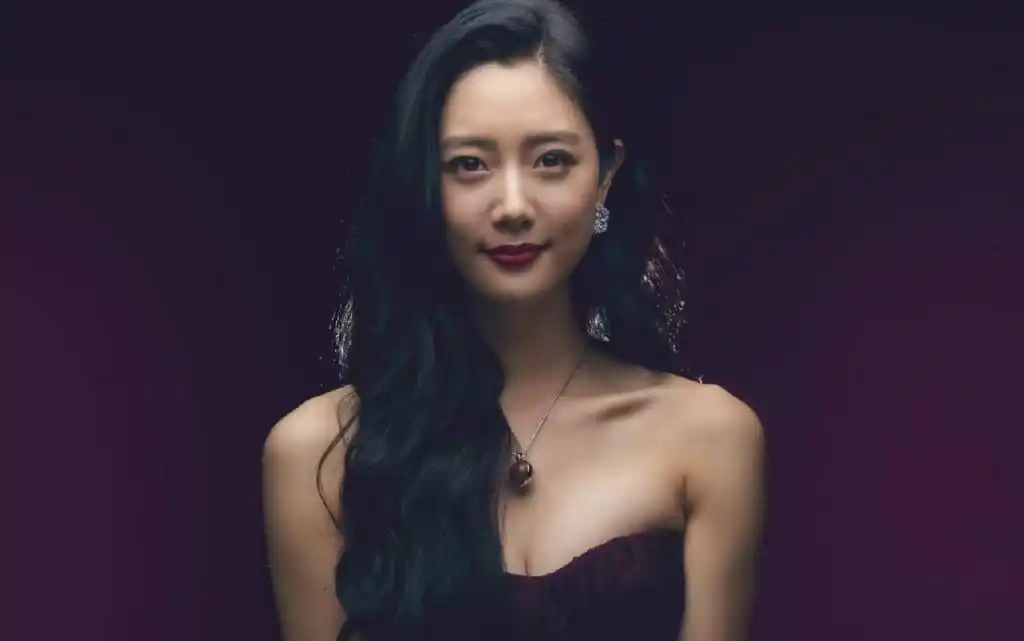 李成敏:性感妖娆,高挑迷人