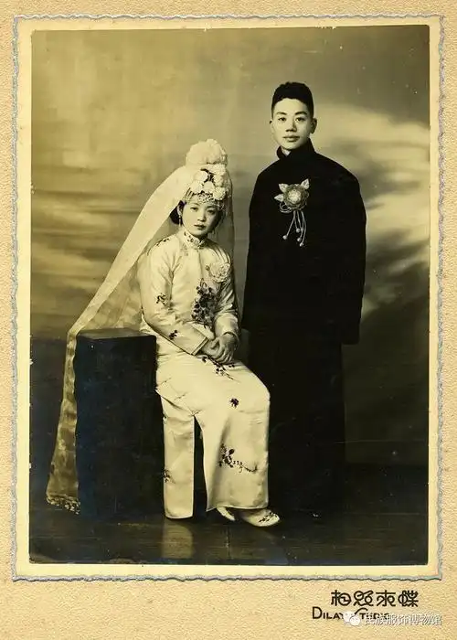 民族服饰博物馆藏影像记录——老照片中的婚礼_民国